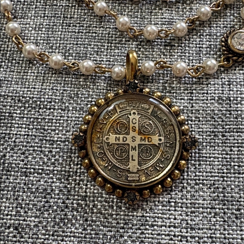 Virgins Saints & Angels 4-strand pearl ,gold chain necklace removable medallion - Picture 3 of 9